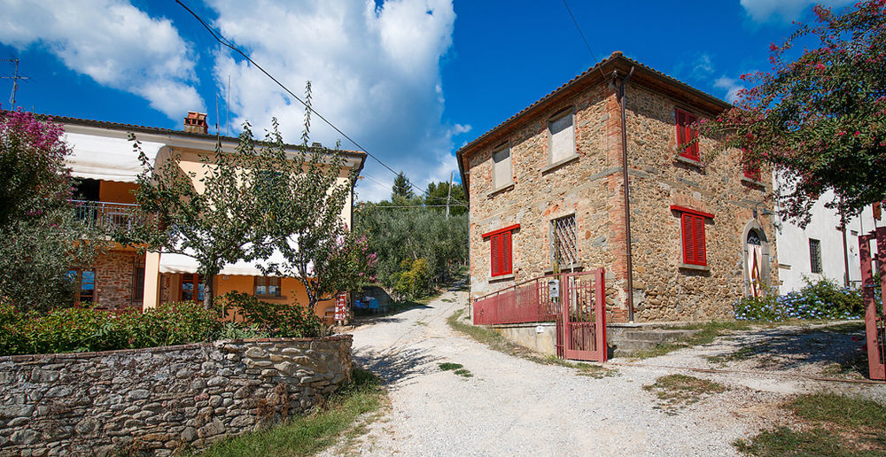 Hotel Il Piastrino Vinci Esterno foto