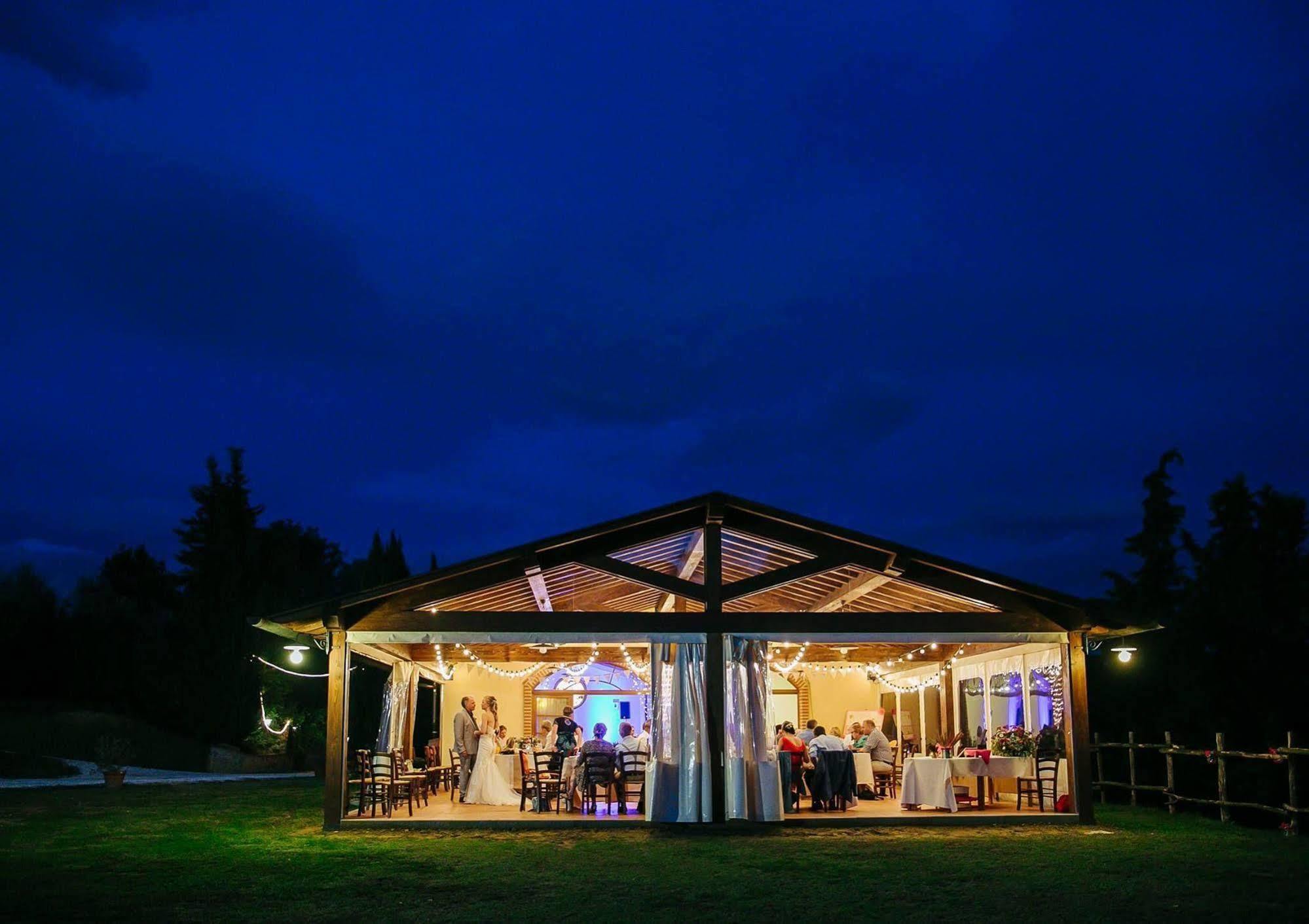 Hotel Il Piastrino Vinci Esterno foto